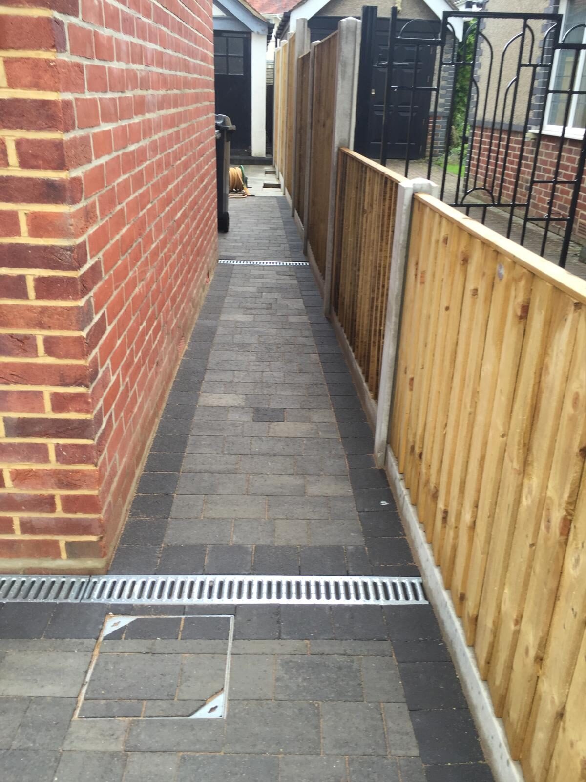 Block paved driveway project completed by White & Sons in Dorset & Hampshire (26)