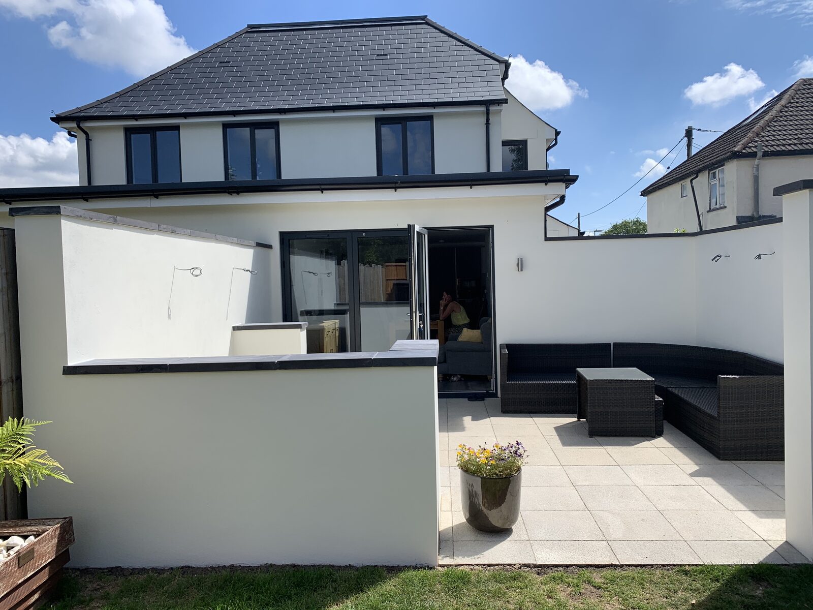 Structural garden wall project completed by White & Sons in Dorset & Hampshire (2)
